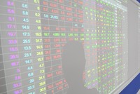 VN-Index hướng đến vùng đỉnh 2 năm 640 điểm