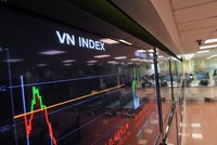 Phiên giao dịch chứng khoán sáng 21/2: Áp lực chốt lời gia tăng, thị trường quay đầu điều chỉnh 