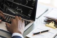 Sự kiện chứng khoán đáng chú ý ngày 19/1