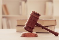 Bất cập quy định về quyền yêu cầu thi hành phán quyết trọng tài