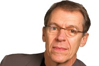 Cuộc chơi thương hiệu của Richard Moore