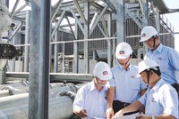 Cổ đông REE “lăn tăn” về khoản thưởng lớn