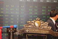 Nhiều công ty đại chúng rất ngại lên sàn vì áp lực phải minh bạch hóa thông tin