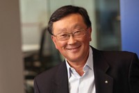BlackBerry tính “cắt cầu” điện thoại di động