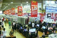 Bán lẻ nội loay hoay tìm trận địa