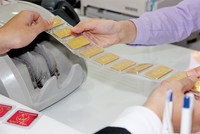 Khối lượng vàng SJC bán ra đầu tuần này  đạt khoảng 2.000 lượng/ngày