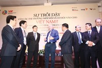 Tại sao lại Việt Nam?