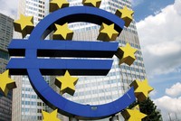 IMF sẽ lại giục ECB bơm tiền “kiểu Mỹ”