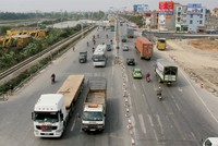 Một số DN tìm cách vận chuyển bằng các phương tiện vận tải khác 