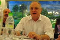 Ông David Seton tại buổi họp báo - Ảnh: T.Vũ