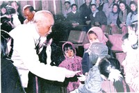 Sinh thời, Chủ tịch Hồ Chí Minh luôn dành sự quan tâm đặc biệt đối với thiếu niên, nhi đồng