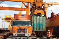 Tình trạng nhập siêu từ Trung Quốc tiếp tục tăng cao trong 9 tháng đầu năm nay