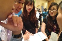 Các NĐT tranh luận về những thông số tham chiếu dùng trong định giá khởi điểm cổ phiếu VNA