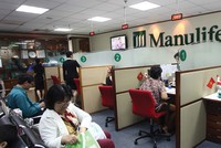 Dự kiến hết năm 2014 sẽ có 10.000 người lao động tham gia bảo hiểm hưu trí tự nguyện với tổng số tiền đóng góp là 160 tỷ đồng
Ảnh: Lê Toàn