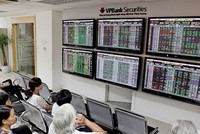 Cổ phiếu ngành bất động sản, logistic, cao su thiên nhiên có nhiều triển vọng tăng mạnh trong năm 2015