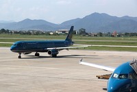 Năm 2015, năm đầu sau cổ phần hóa, 
Vietnam Airlines chấp nhận đi lùi