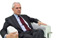 CEO Pirelli khéo chọn ChemChina gửi phận