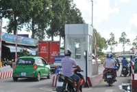 Cần Thơ “bán” cả đường vào bến xe