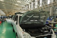 Ngành công nghiệp ô tô Việt Nam chưa thể phát triển mạnh do thiếu cơ chế khuyến khích cụ thể.
