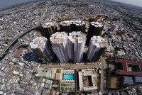 Hình thực tế tháng 5/2015, toàn bộ Dự án Him Lam Chợ Lớn đã xây xong, bắt đầu bàn giao cho khách hàng từ tháng 9/2015. Giai đoạn 2 của Dự án đang được mở bán với giá 1,65 tỷ đồng/căn 85 m2 nhưng người mua được trả chậm trong 5 năm
