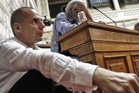 Bộ trưởng Bộ Tài chính Hy Lạp Yanis Varoufakis tham dự một cuộc họp tại Athens ngày 16/6