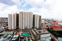 Nhà xây xong vẫn được trả chậm 5 năm (từ 9 triệu đồng/tháng/căn) đang là ưu thế tuyệt đối của Him Lam Chợ Lớn trên thị trường. Căn hộ có giá từ 1,65 -2 tỷ đồng, khách hàng được nhận nhà ở ngay vào tháng 9/2015