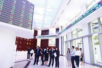 HOSE - 15 năm vững bước tiên phong