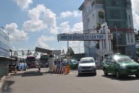 Lãnh đạo TP. Cần Thơ đã lần thứ hai yêu cầu Công ty cổ phần bến xe tàu phà Cần Thơ về việc chấn chỉnh thu dịch vụ sân đường không đúng pháp luật tại bến xe Cần Thơ