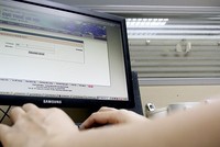 Với việc kê khai thuế và nộp thuế điện tử, doanh nghiệp sẽ tiết kiệm được thời gian làm thủ tục tại cơ quan thuế