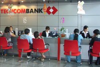 Techcombank: 6 tháng lãi hơn 1.000 tỷ đồng