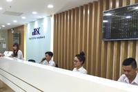 IBSC đặc biệt chú trọng phát triển đội ngũ môi giới chuyên nghiệp, tận tụy phục vụ khách hàng