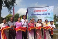 Lễ khánh thành cầu giao thông nông thôn khuyến học và dân trí