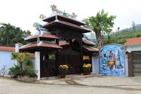 Biệt phủ trăm tỷ của ông Ngô Văn Quang dưới chân đèo Hải Vân.