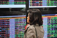 Gần 3 tháng từ khi Nghị định 60/2015 được ban hành, việc thu hút vốn ngoại vào TTCK vẫn chưa như kỳ vọng 