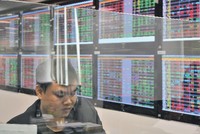 Mở TK chứng khoán thì dễ, nhưng thủ tục mở TK tiền tại ngân hàng của các NĐT nước ngoài vẫn khá phức tạp