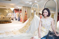 Nữ hoàng thiết kế Guo Pei, người “chắp cánh” cho thời trang cao cấp Trung Quốc