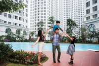 Tình người chung cư