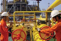 PVS: Lợi nhuận quý IV/2015 giảm 92%