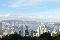 Không thể nói mật độ đô thị của Hà Nội dày hơn Hongkong, nhưng công tác tổ chức giao thông và sinh hoạt thì ở một trình độ thấp hơn