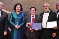 Giải thưởng “Thành tựu lãnh đạo” trao cho 12 nhà lãnh đạo ngân hàng xuất sắc châu Á - Thái Bình Dương