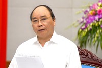 Thủ tướng đánh giá cao tinh thần rất thẳng thắn trong báo cáo của VPCP, kèm theo rõ ràng danh sách các bộ còn nợ đọng văn bản hướng dẫn thi hành các luật. Ảnh: VGP/Quang Hiếu