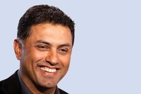 Chủ tịch SoftBank được trả lương ngang ngửa Tim Cook