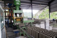 Dây truyền sản xuất gạch không nung bê tông cốt liệu của Trung Hậu tại 
Nhà máy Xuân Thành 