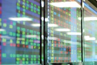 Đằng sau hào quang thành tích...