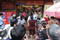 [interActive] Vàng trong bơ, tiền trong dân, huy động cách nào?