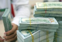 Tỷ giá tăng và những tác động trái chiều