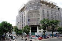 Dự án số 5 Lê Duẩn được đánh giá nằm tại vị trí đất vàng, ngay giữa nút giao thông Lê Duẩn - Nguyễn Thái Học, quận Ba Đình, Hà Nội 