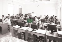 HSC trao tặng máy vi tính 
cho trường THCS Quang Hưng, huyện Kiến Xương, tỉnh Thái Bình