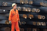 Thép Trung Quốc, thách thức bài toán “chuyển, đẩy”