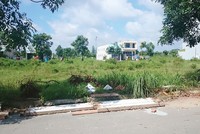 Nhà gần khu... tứ chiếng